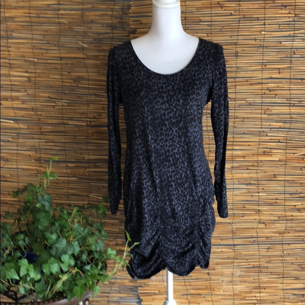 Black leopard knit tunic